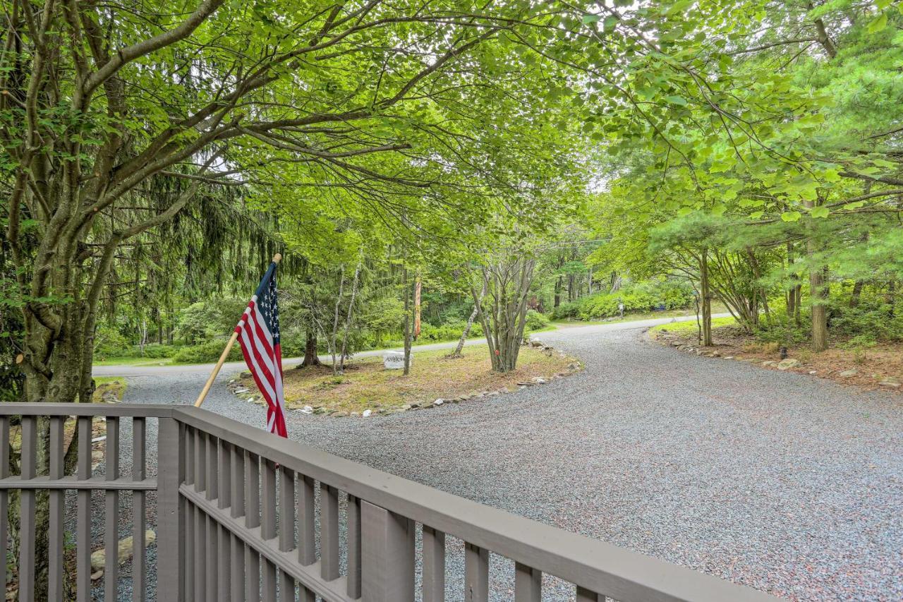 Serene Long Pond Home With Game Room And Beach Access! Luaran gambar