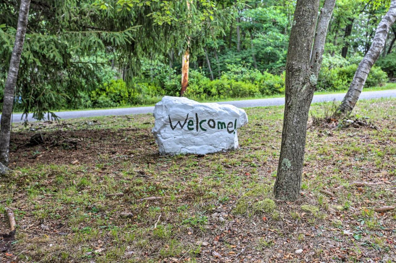 Serene Long Pond Home With Game Room And Beach Access! Luaran gambar